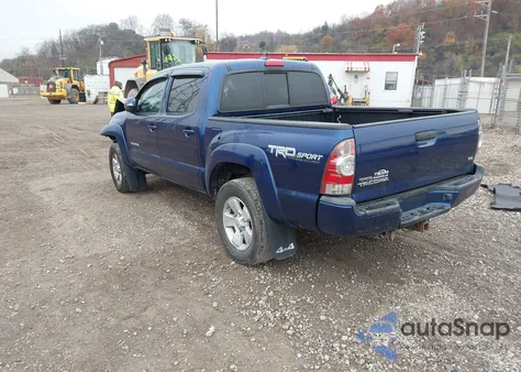2015 Toyota Tacoma Base V6 из США, поврежденный, VIN 5TFLU4EN1FX116238